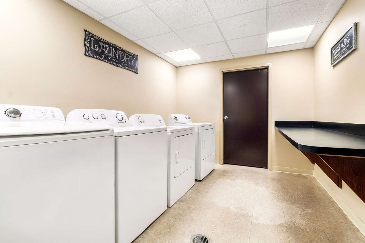 Sleep Inn & Suites Dyersburg I-155 7/39