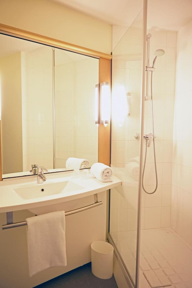 ibis Styles Saint Etienne Gare Chateaucreux 14/65