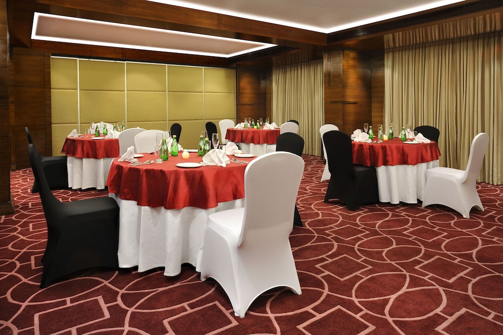 Four Points By Sheraton Ahmedabad 35/41