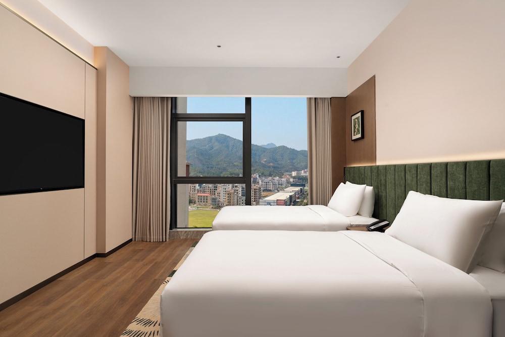 Hilton Garden Inn Shanwei Luhe 12/50
