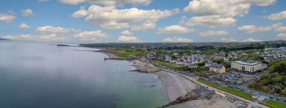Salthill Hotel 56/61