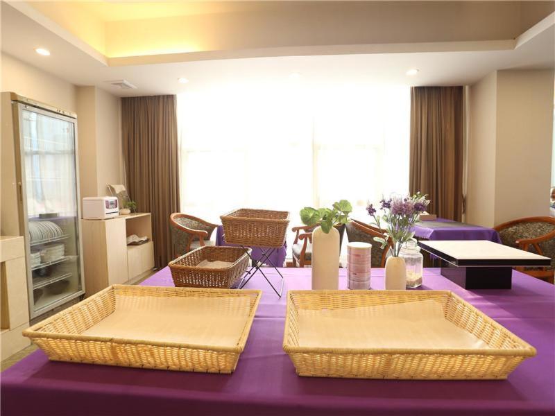 Lavande Hotel (Dongguan Tangxia Tianhong Shopping Center) 38/54