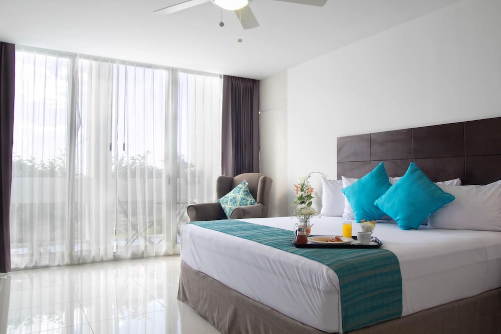 1 BEDROOM, PREMIUM, SUITE, GARDEN VIEW, KITCHENETTE