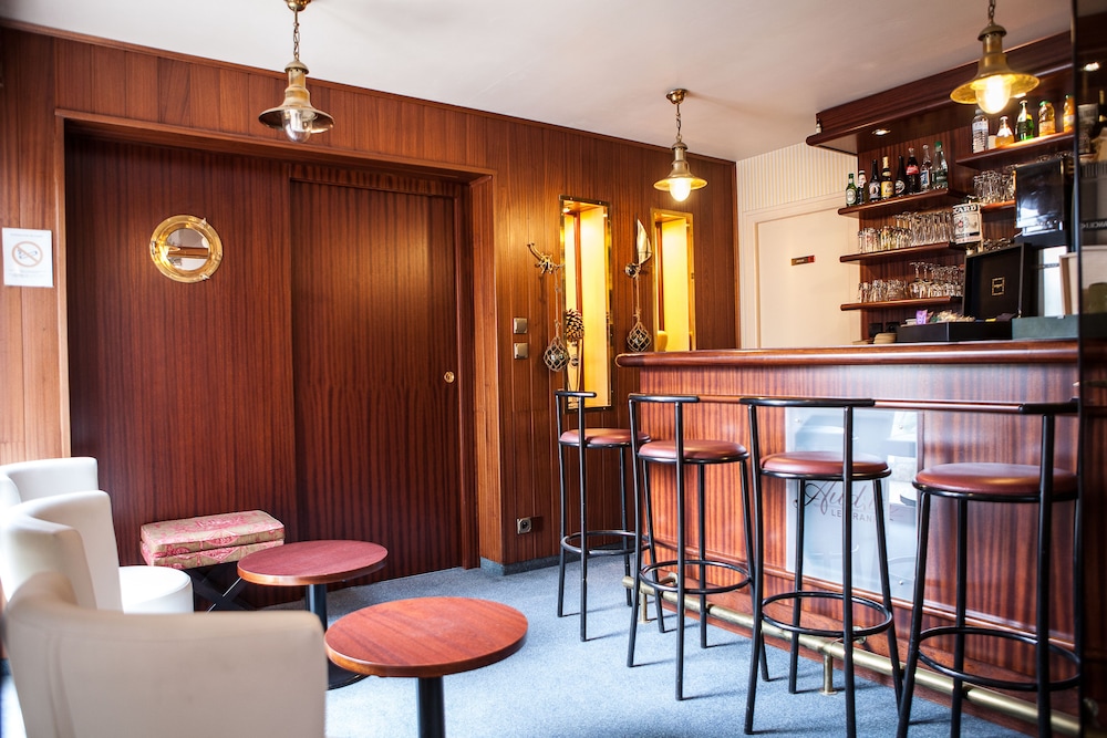 Brit Hotel Le Branhoc 8/62