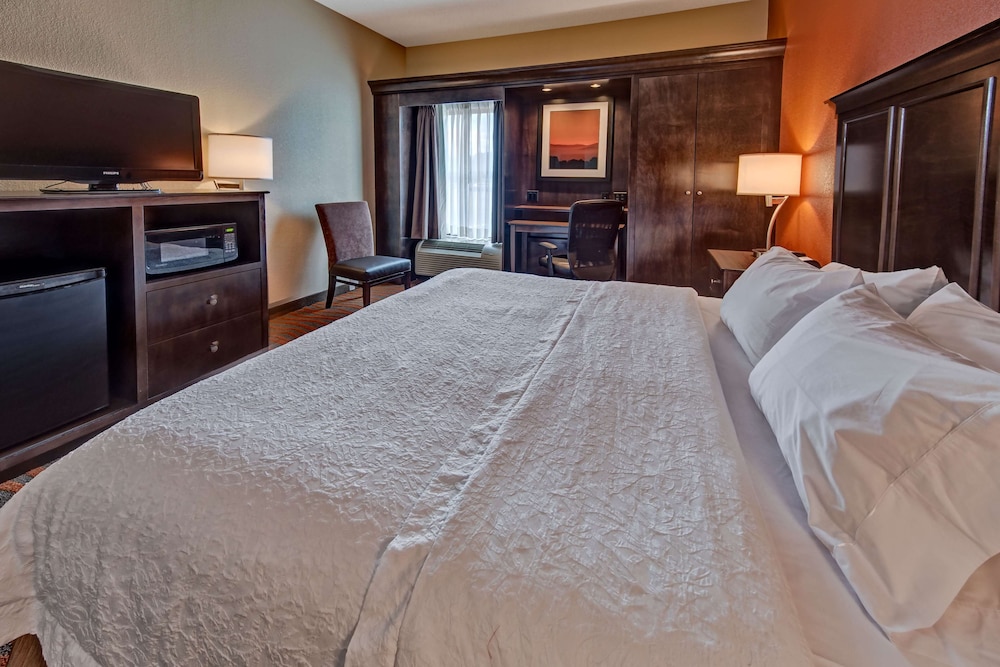 Hampton Inn Clarksville 22/77