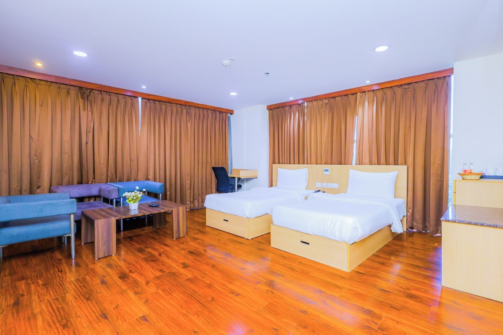 Hyphen Business Hotel 10/50