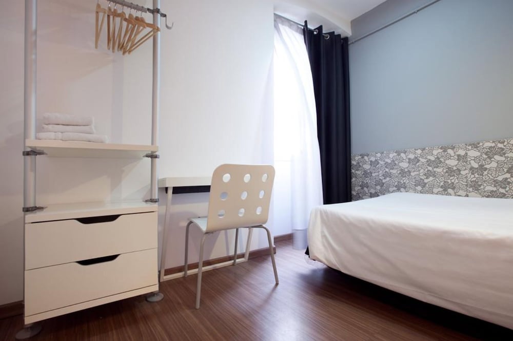 Hostal Nitzs 9/30