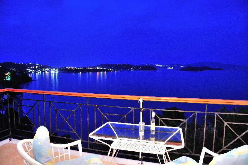VASSILIAS BEACH APARTMENTS 27/31