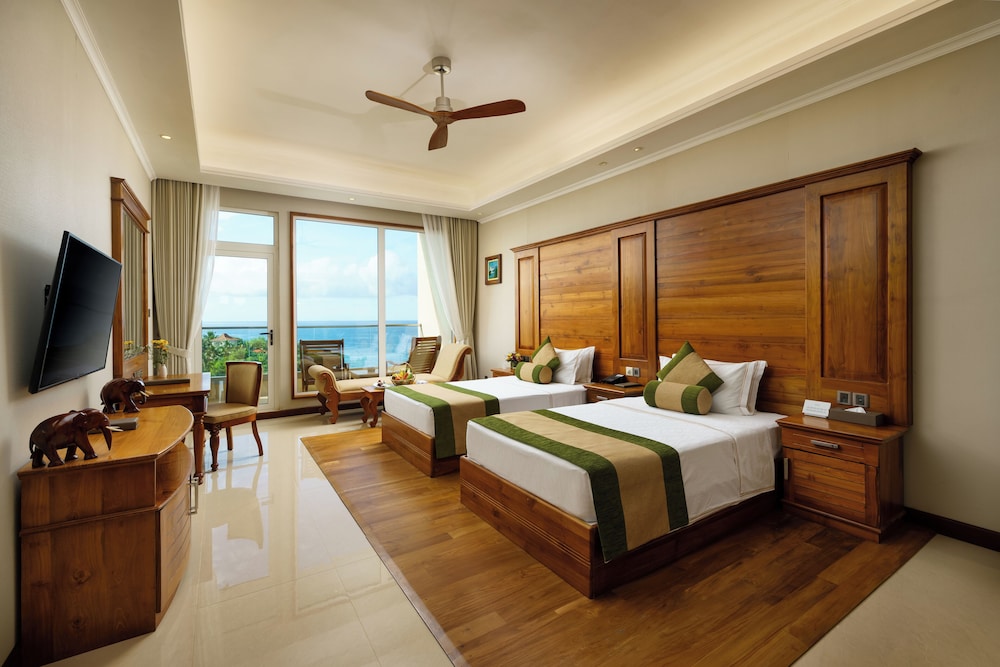 Araliya Beach Resort and Spa Unawatuna 7/50