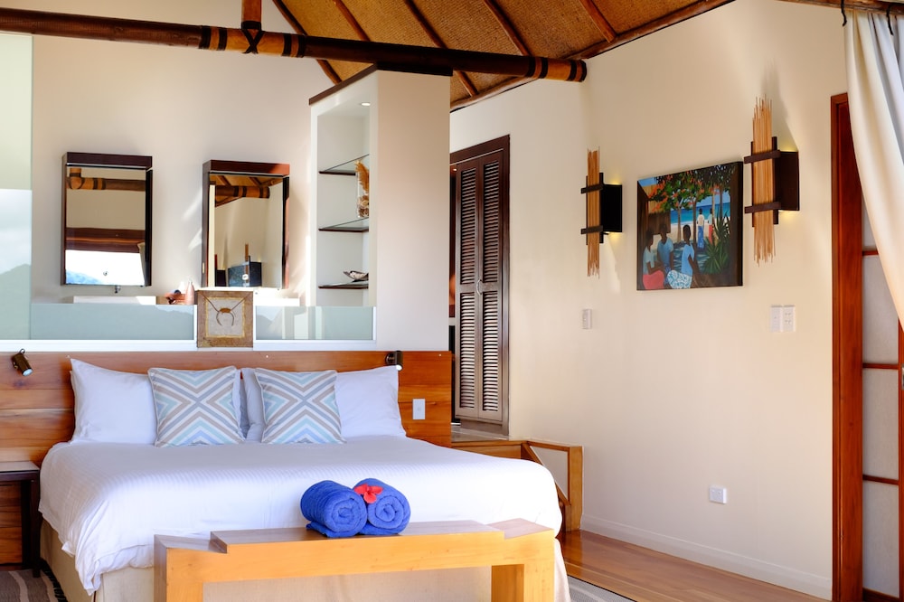 Island, Bungalow, King Bed, Plunge Pool