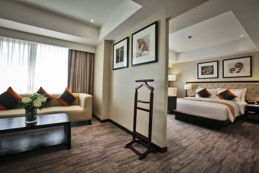 Limketkai Luxe Hotel 13/50