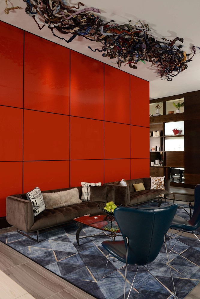 Hyatt Place Pena Station/Denver Airport 55/57