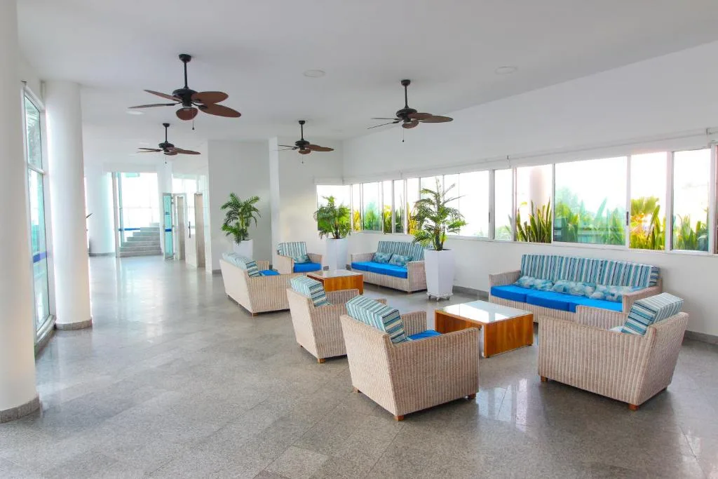 Apartamentos Palmetto - Frente al Mar - Bestbooking 30/50