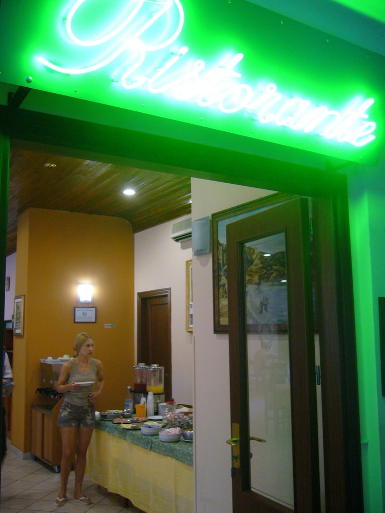 Hotel Virgilio 40/64