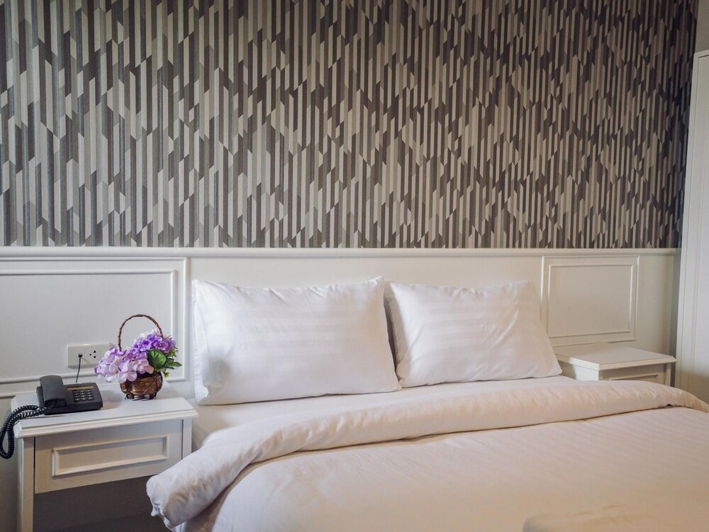 Chaipat Hotel 28/66