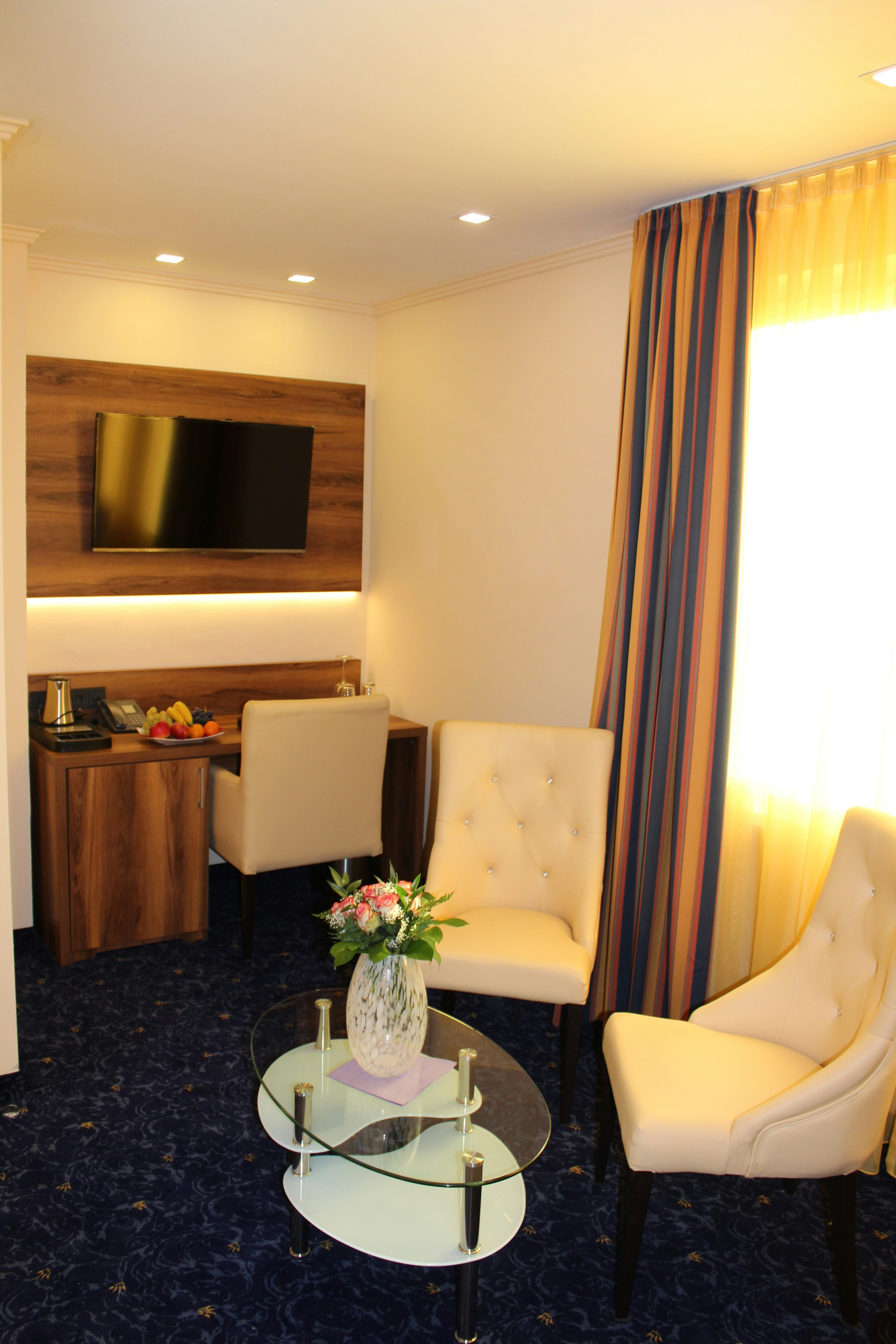 GRAND HOTEL EMPIRE FRANKFURT 13/17