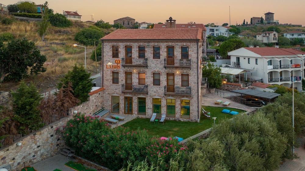 Cunda Labris Hotel 4/50