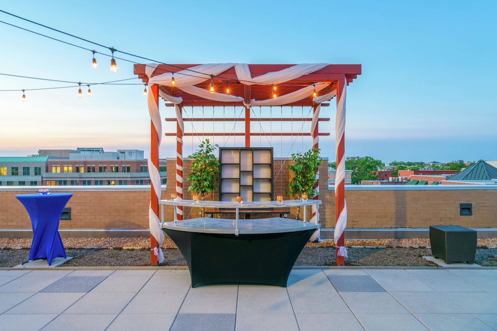 Hilton Garden Inn Alexandria Old Town National Harbor in ALEXANDRIA - VA