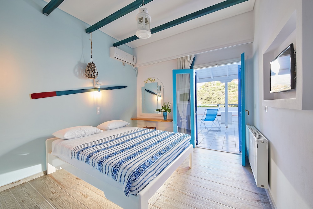 Kerame Hotel 25/75