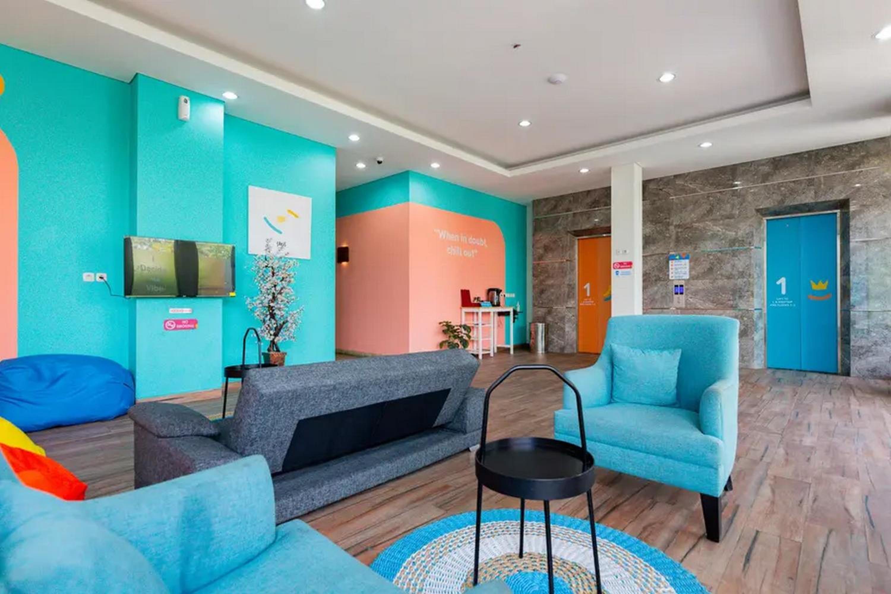 Sans Hotel Rajawali Surabaya 48/68