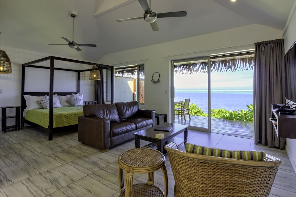 Sea Change Villas 17/50