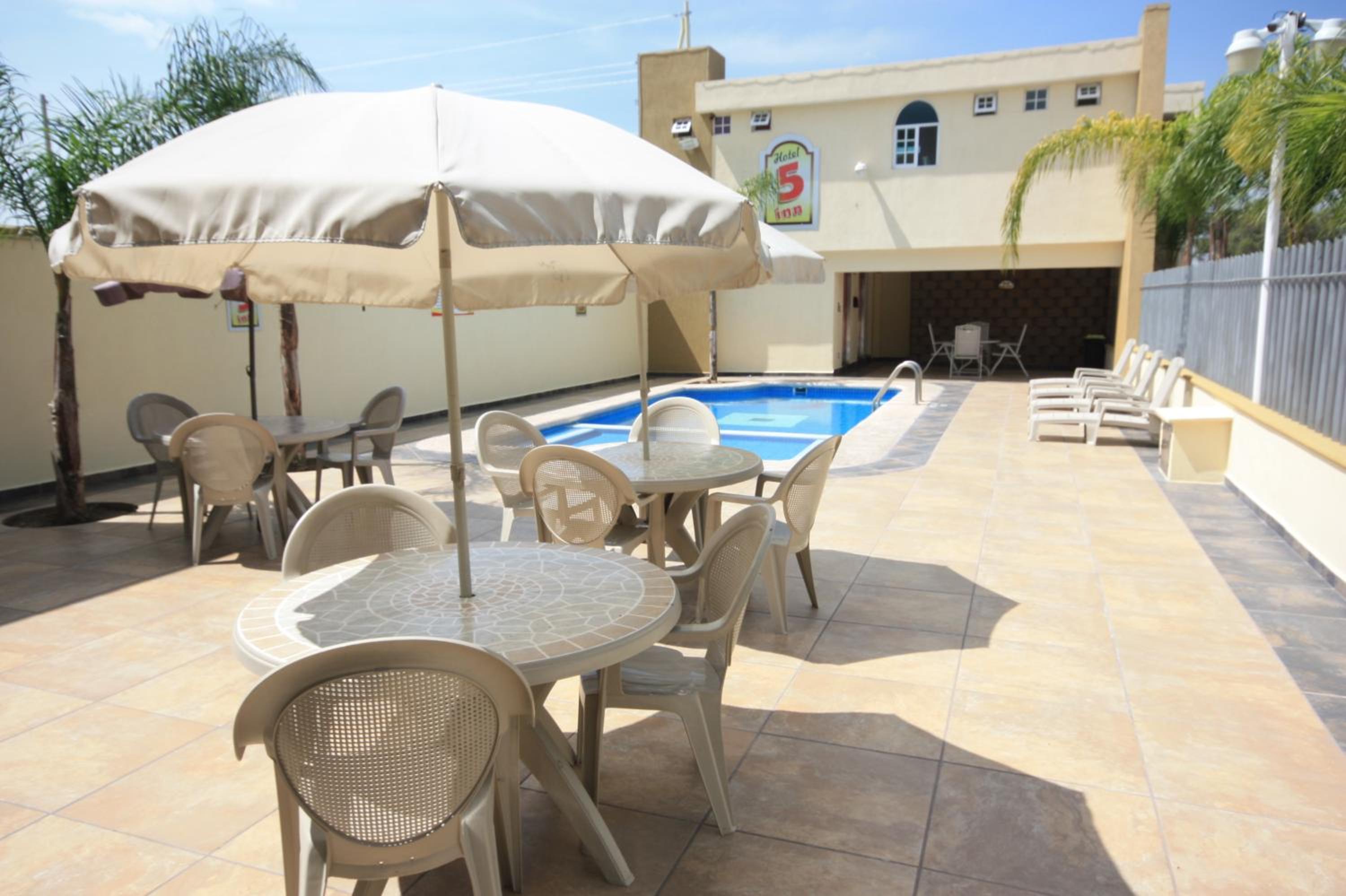 Hotel 5 Inn 24/50