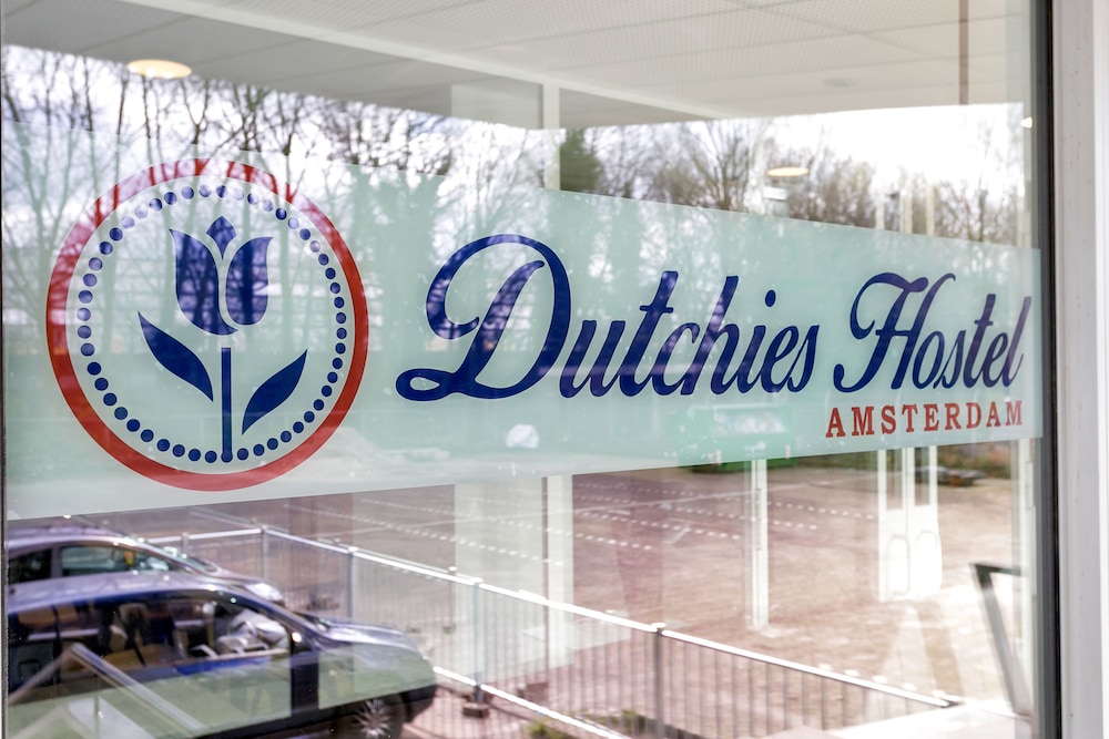Dutchies Hostel 3/50