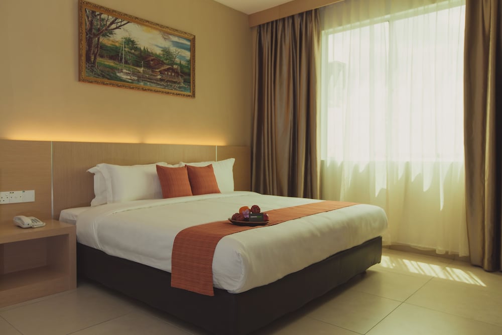 Paragon Lutong Hotel 10/38