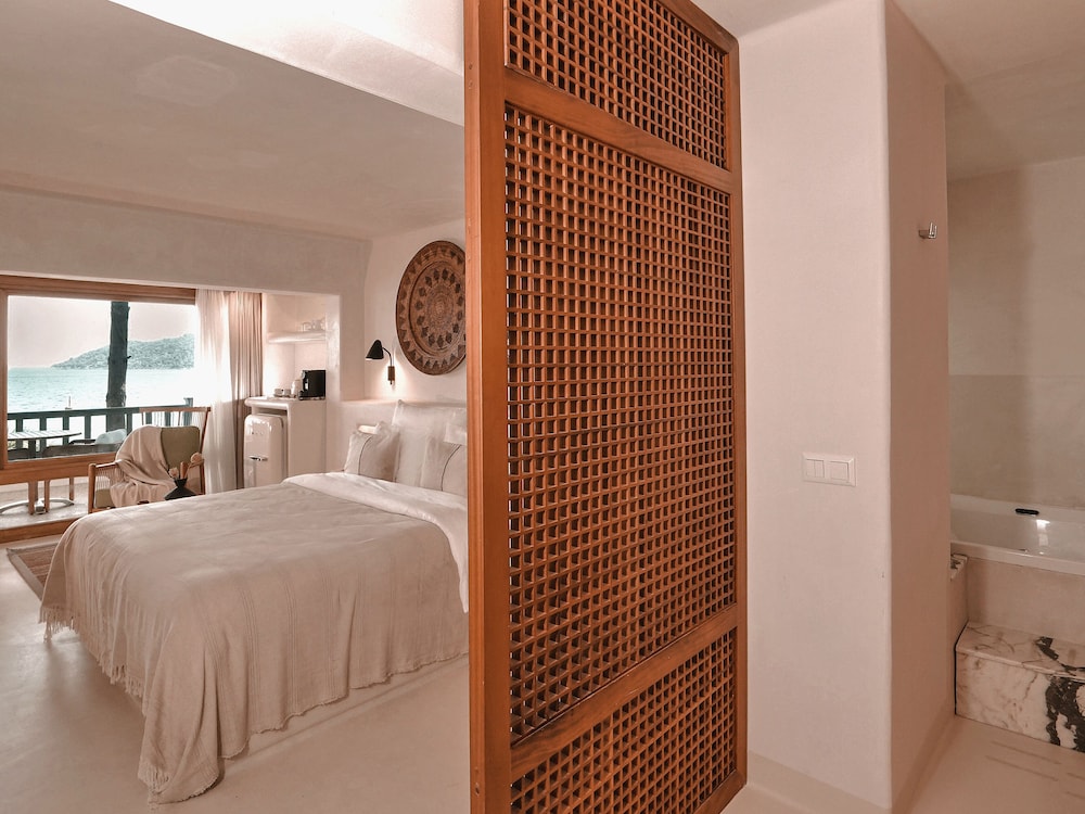 Perios Beach House - Adults Only 56/59