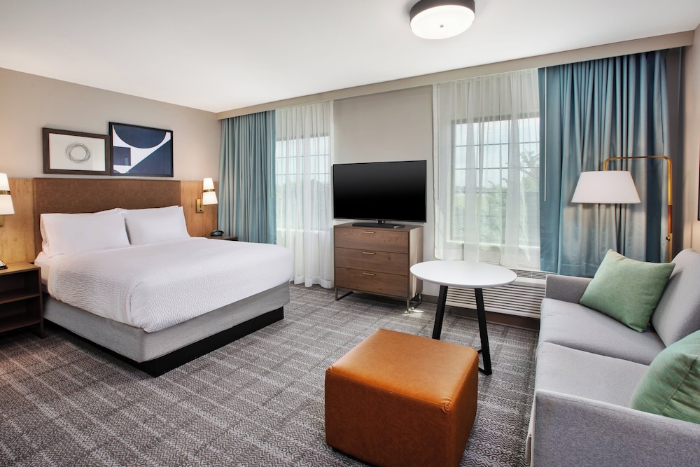 Studio, Suite, Queen Bed, Kitchen