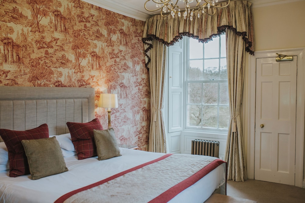 Carberry Tower Mansion House and Estate 4/50