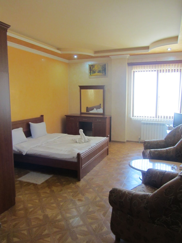 Primer Hotel 13/49