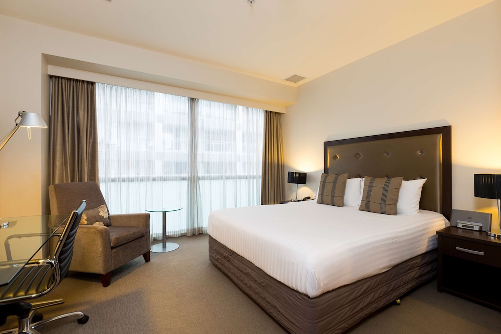 Rydges Auckland 17/82