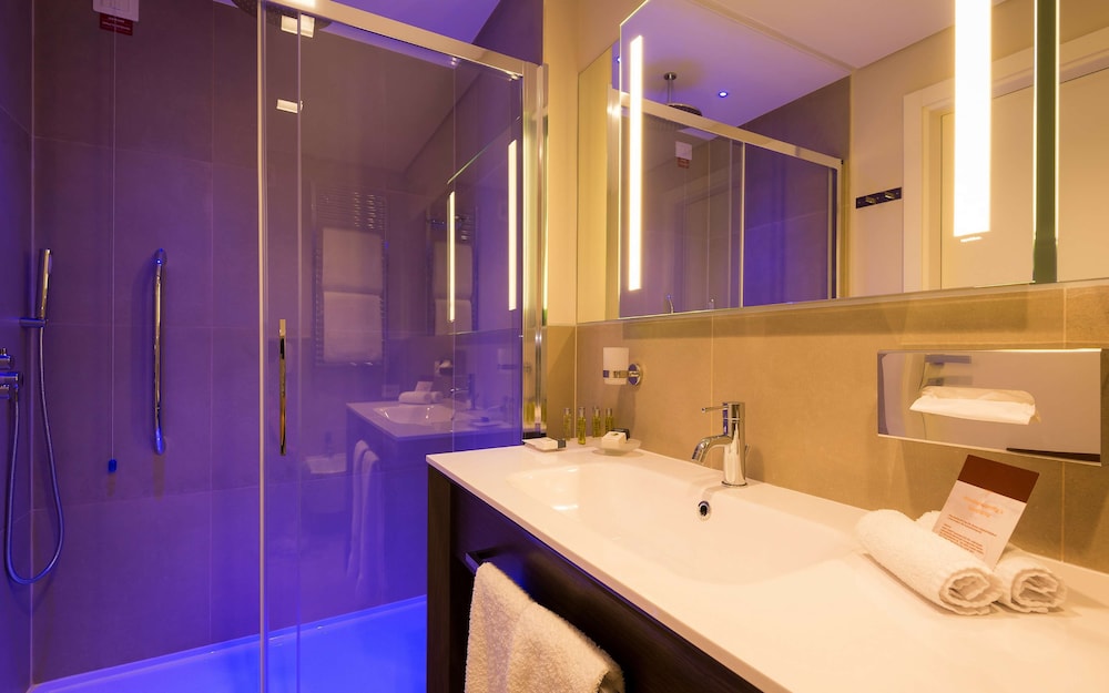 Doubletree By Hilton Hotel Yerevan City Centre 17/67