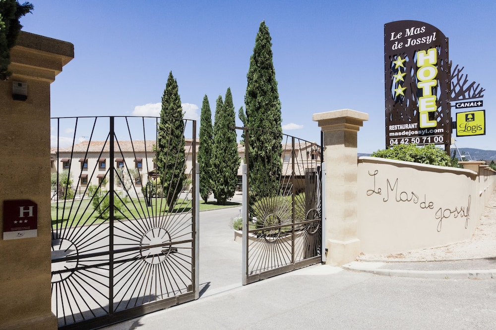 HOTEL LE MAS DE JOSSYL 26/37