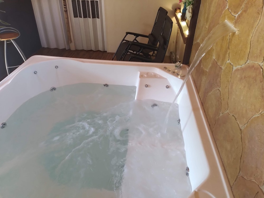 Pualy Resort And Spa 28/72
