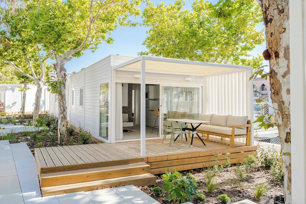 Costa del Sol Glamping Village 5/50