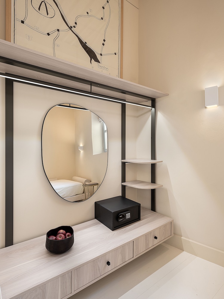 Azade Boutique Hotel 58/61