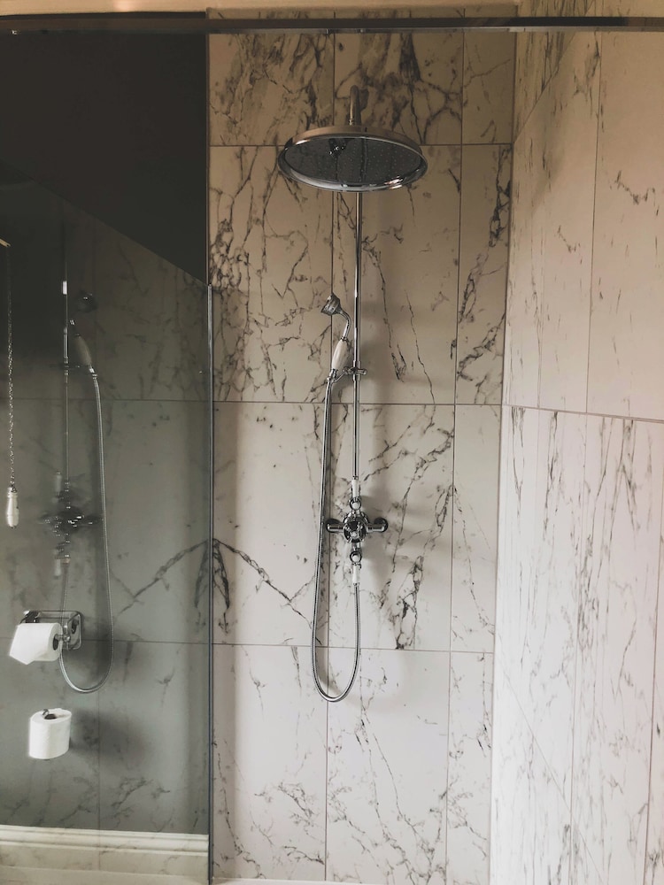 كوخ كلاسيكي بسرير كينج، FORSS HOUSE HOTEL 7/7