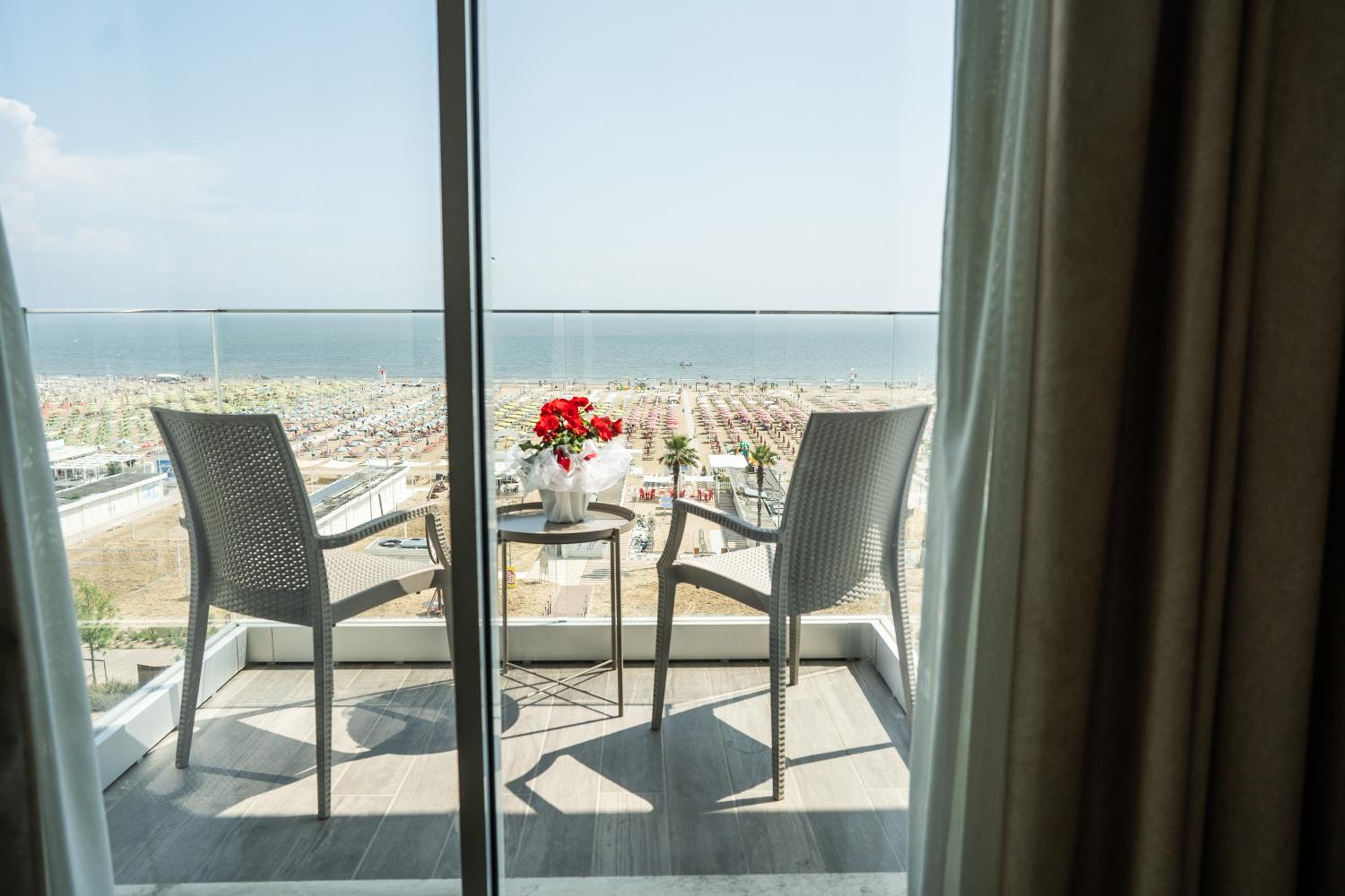 Hotel Caesar 34/36