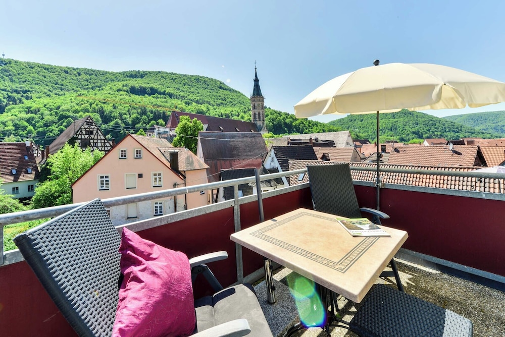 Flair Hotel Vier Jahreszeiten 58/67