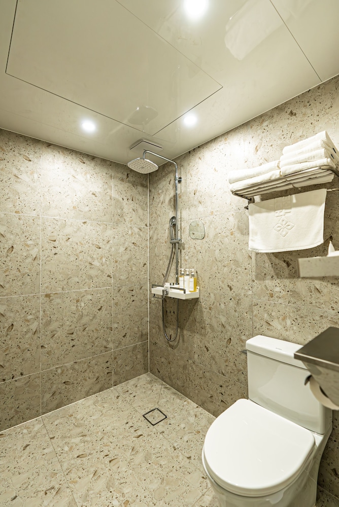 Hotel the Grang Seogwipo 50/55
