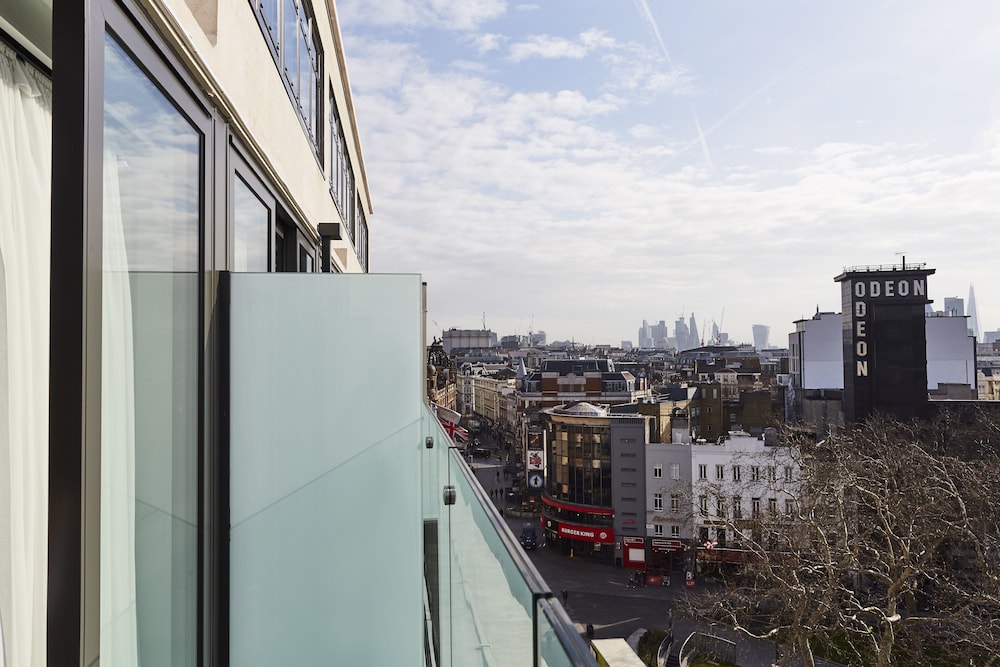 Hotel Indigo London - 1 Leicester Square by IHG 48/80