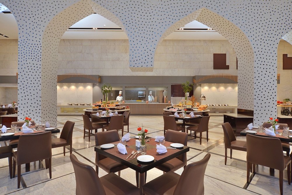 Radisson Hotel Agra 48/68
