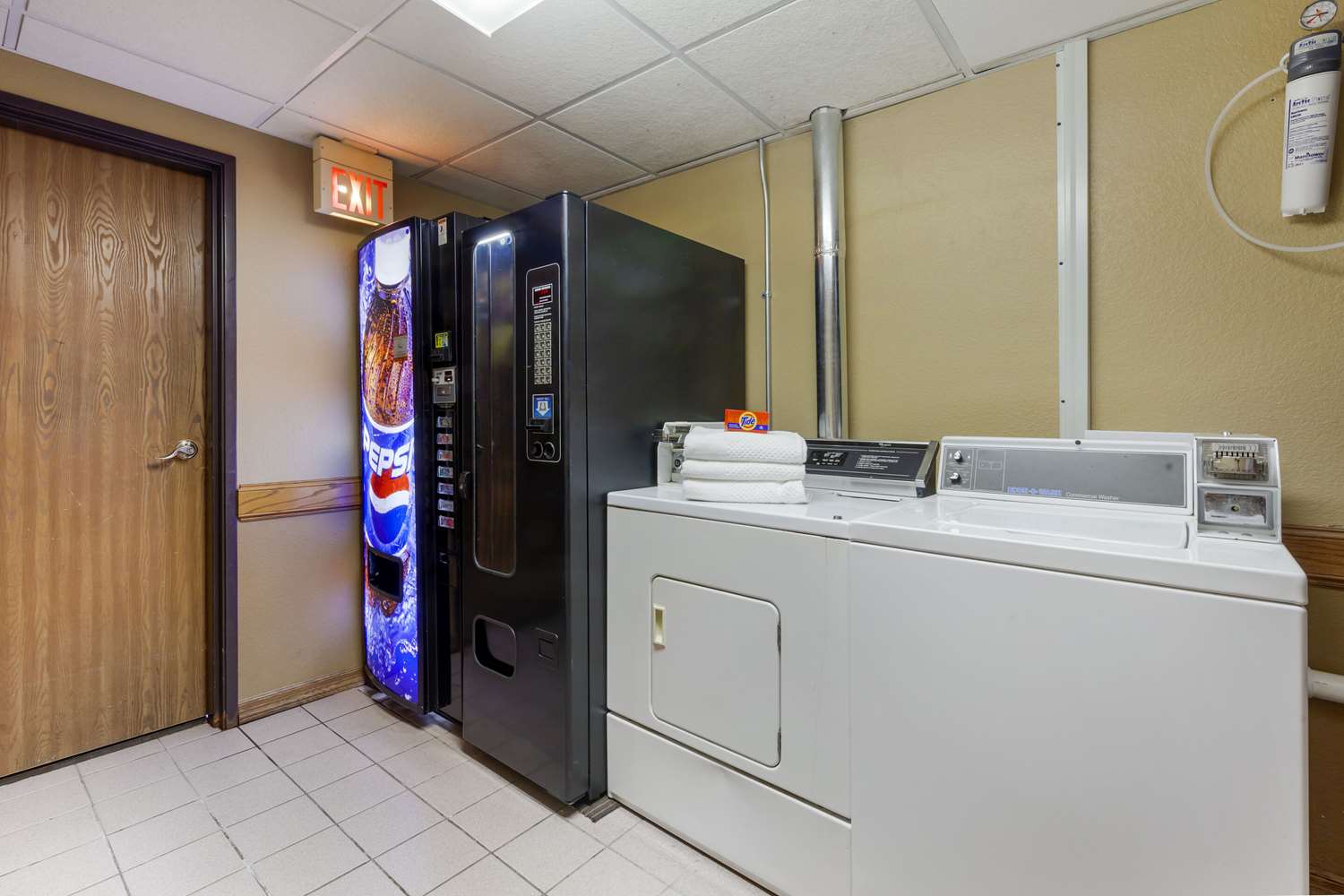 Quality Inn Oshkosh Aviation Park 4/35