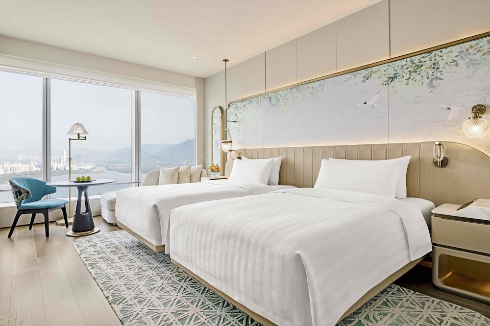 Deluxe, Twin Beds, Bay View