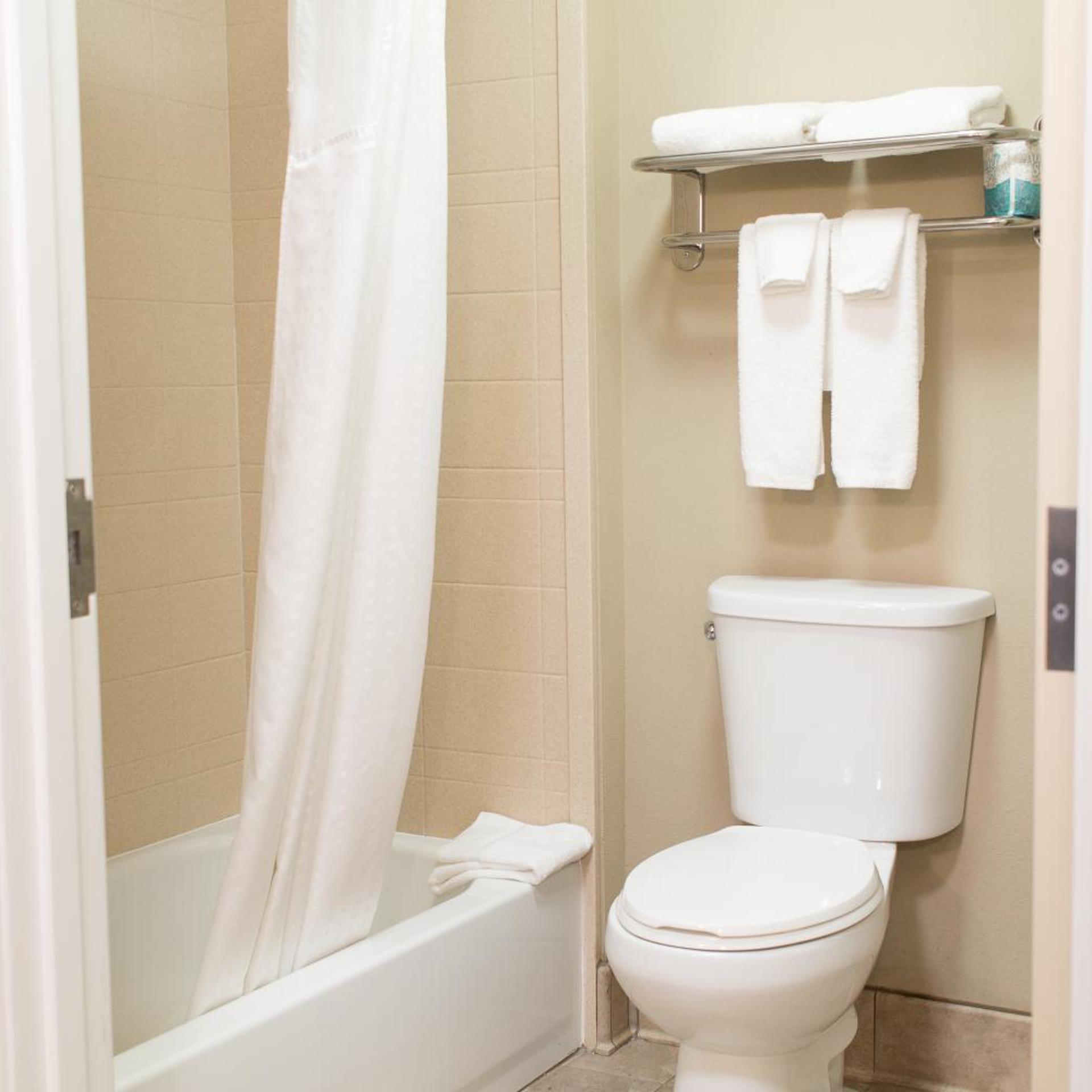 جناح بسريرين كوين مع أريكة، Holiday Inn Express And Suites Williston 5/8