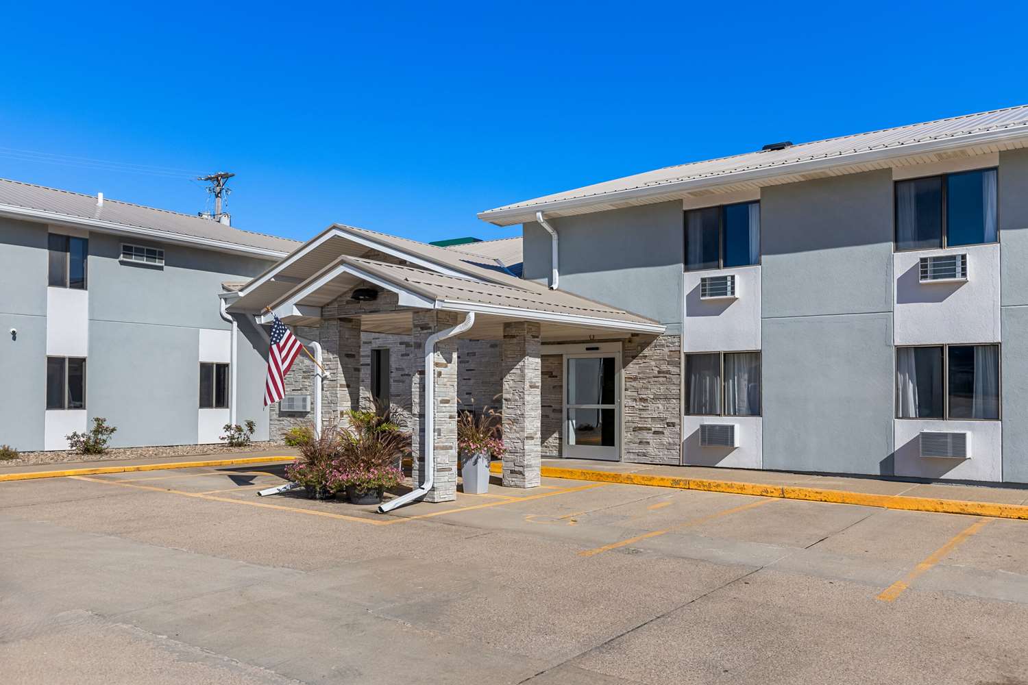 Quality Inn Oskaloosa, IA 25/26