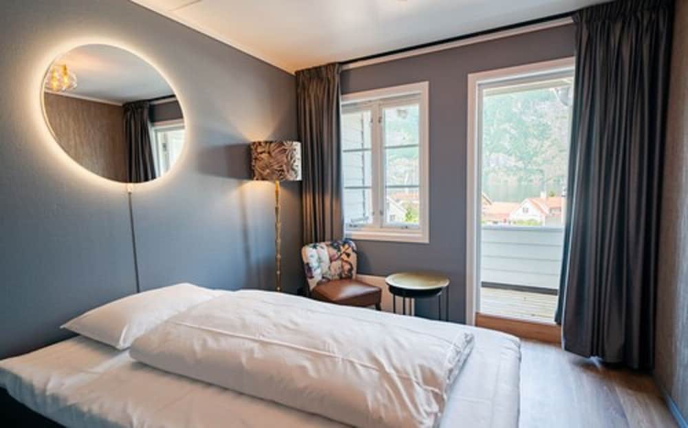 Garden, Deluxe, Twin Beds, Balcony or Garden View