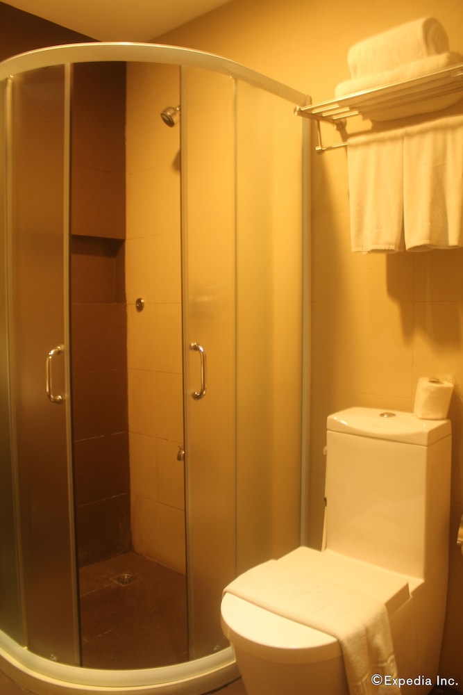 88 Courtyard Hotel 28/52